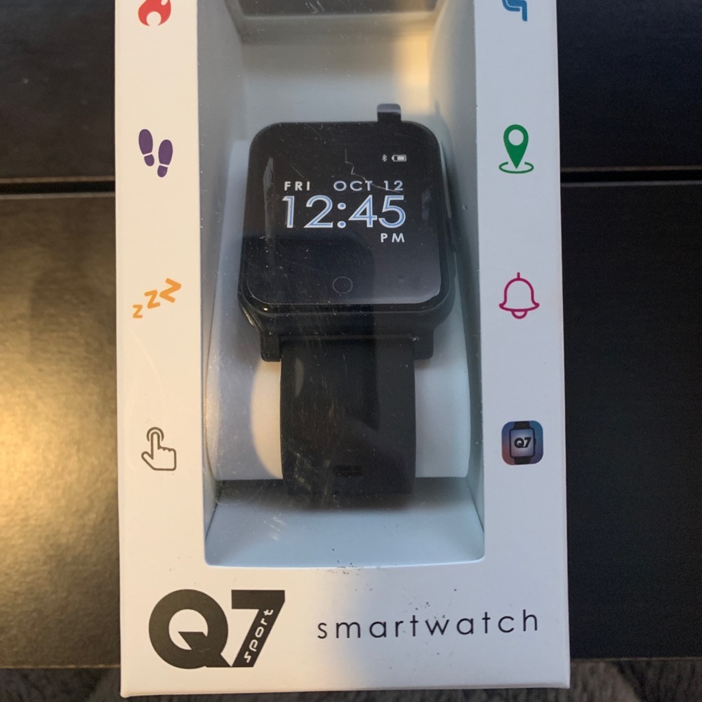 Q7 Smartwatch